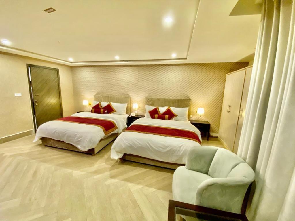 Shelton Hotel Mardan Buitenkant foto