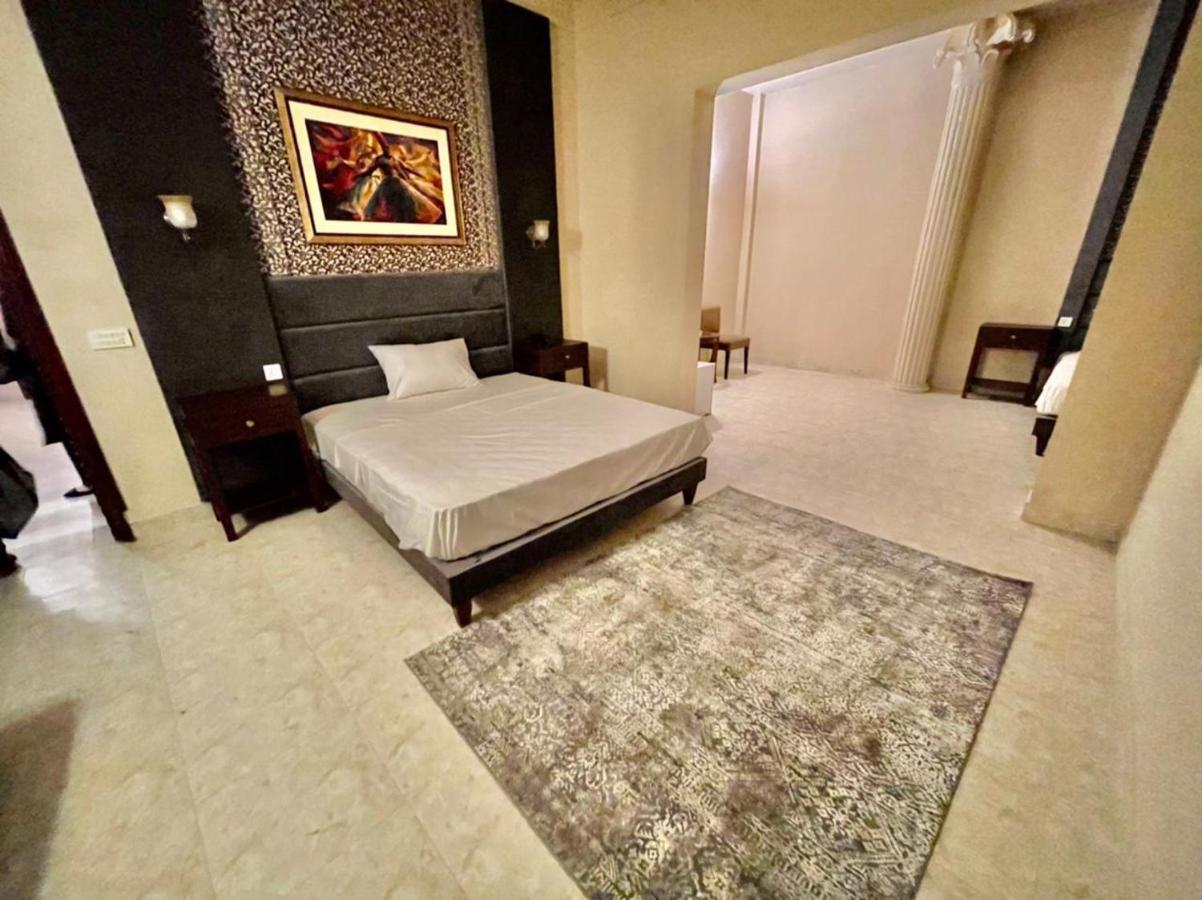 Shelton Hotel Mardan Buitenkant foto